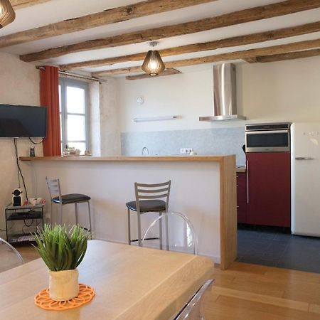 Appartement A-Mi-Chemin - Centre-Ville De Tournus Exteriör bild