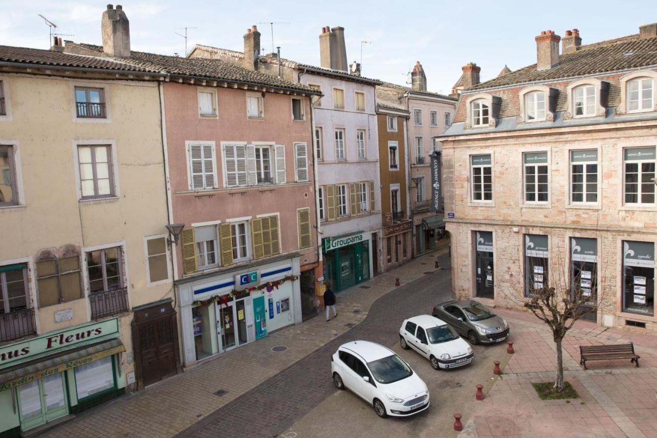 Appartement A-Mi-Chemin - Centre-Ville De Tournus Exteriör bild
