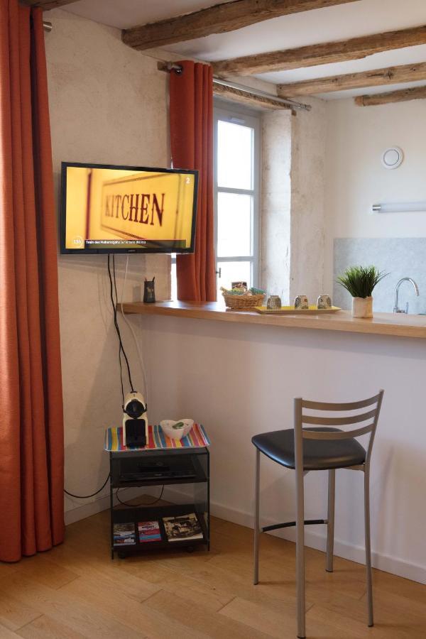 Appartement A-Mi-Chemin - Centre-Ville De Tournus Exteriör bild