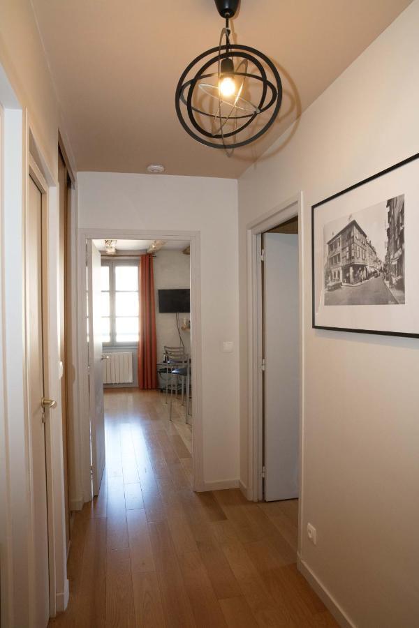 Appartement A-Mi-Chemin - Centre-Ville De Tournus Exteriör bild